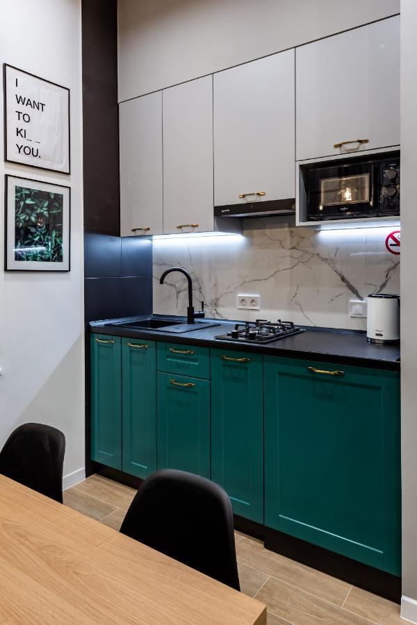 Emerald Lux Apartment. LiveinЛвив Екстериор снимка