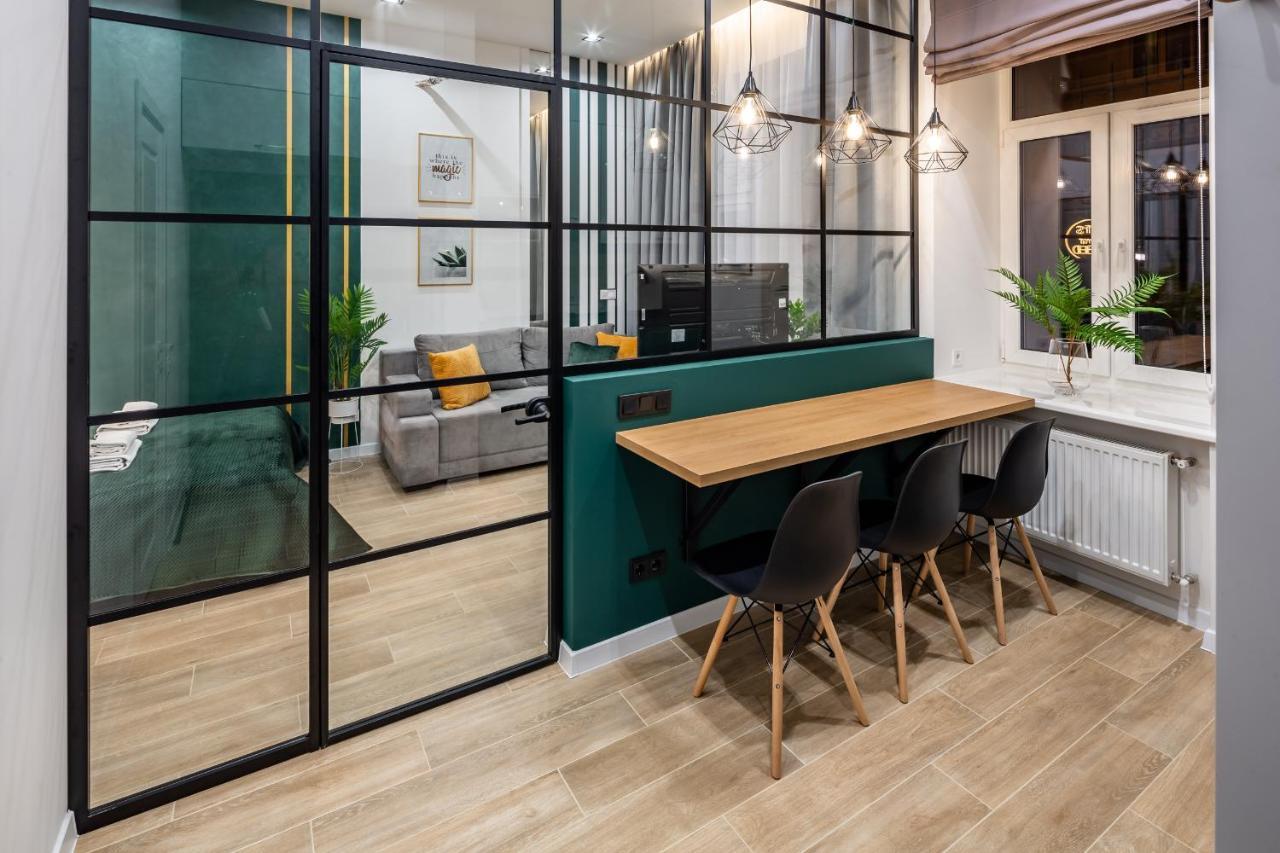 Emerald Lux Apartment. LiveinЛвив Екстериор снимка