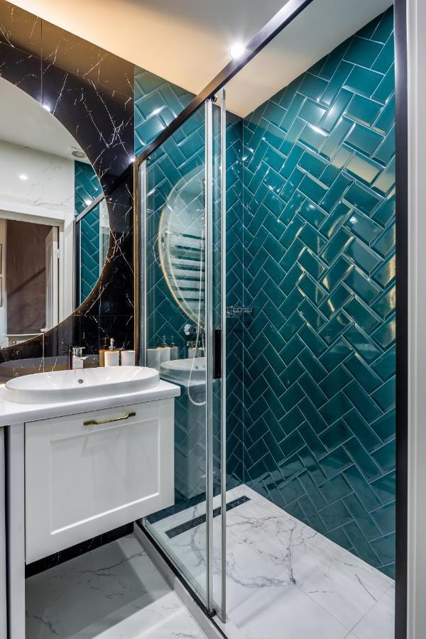 Emerald Lux Apartment. LiveinЛвив Екстериор снимка
